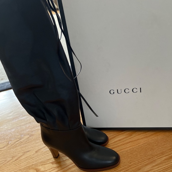 COPY - Gucci deauvilles knee high boots NWT/og box/protector bags for each boot - Picture 1 of 6